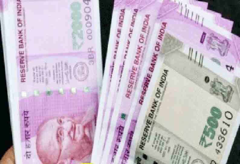 விமான நிலையத்தில் வேலை…. 3 லட்சம் ரூபாய் அபேஸ்…. போலீஸ் தீவிர விசாரணை….!!