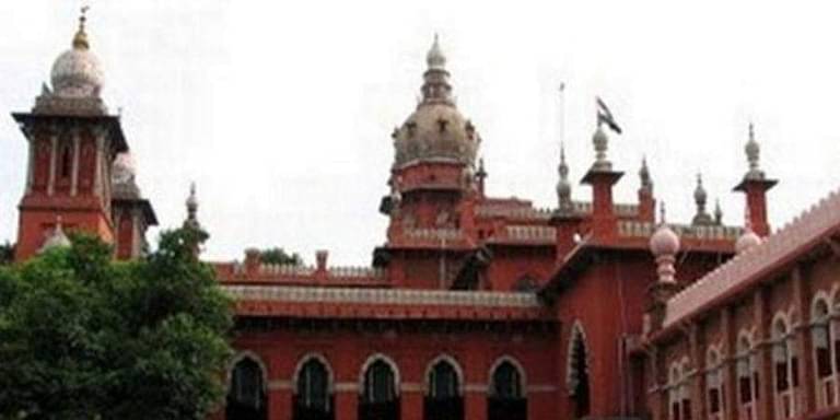 தொழில் போட்டி காரணமாக…. மோதிக் கொண்ட 2 பேர்…. போலீசின் அதிரடி நடவடிக்கை….!!!