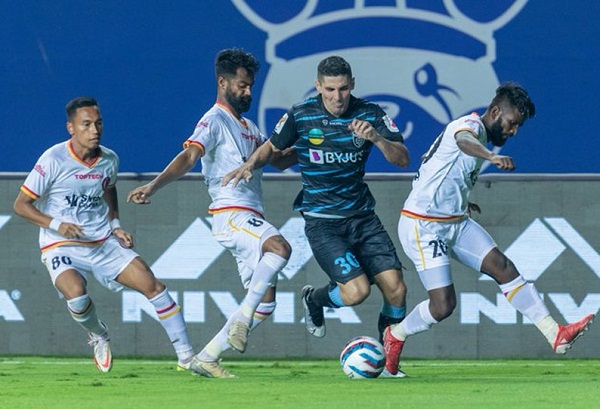 ஐஎஸ்எல் கால்பந்து : ஈஸ்ட் பெங்காலை வென்றது கேரளா பிளாஸ்டர்ஸ் அணி ….!!!