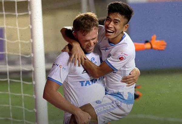 ஐஎஸ்எல் கால்பந்து : சென்னை அணியை வீழ்த்தியது ஜாம்ஷெட்பூர் அணி ….!!!