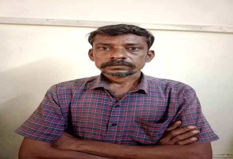 தீவிர வாகன சோதனை…. வசமாக சிக்கிய நபர்…. விசாரணையில் தெரிந்த உண்மை…!!