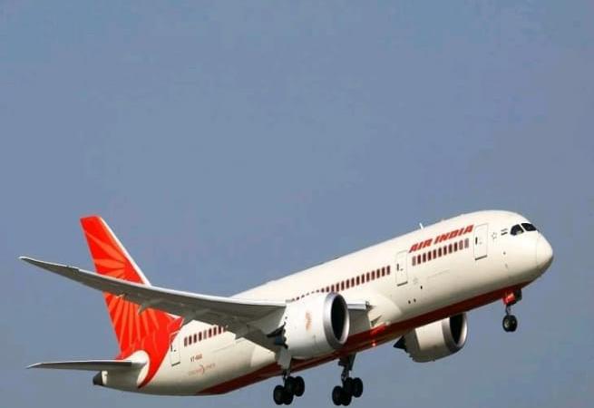 மாணவர்களே பயப்படாதீங்க!…. ருமேனியா சென்ற விமானம்…. வெளியான அறிவிப்பு…..!!!!!