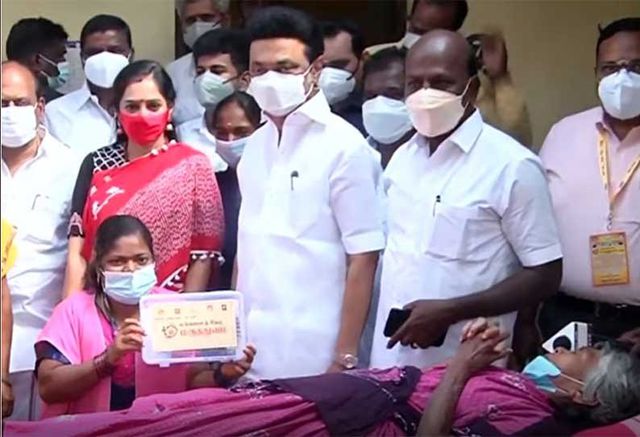 50 லட்சமாவது பயனாளிக்கு வீடு தேடிச் சென்று மருத்துவப் பெட்டகம்…. முதல்வர் ஸ்டாலின்…!!