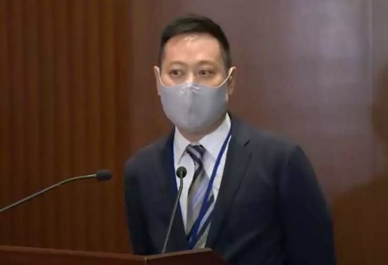 “அதிகாரமிருந்தா” என்ன வேணாலும் செய்யலாமா…? சர்ச்சையை கிளப்பிய சம்பவம்… ராஜினாமா செய்த மந்திரி….!!