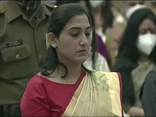 கல்வான் தாக்குதலில் உயர்நீத்த வீரரின் மனைவி…. ராணுவத்தில்…. வெளியான நெகிழ்ச்சி தகவல்….!!!!