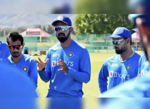 இவர எந்த இடத்துல களமிறக்கினால் நல்லா இருக்கும்?…. அணிக்கு திரும்பிய ராகுல்…. வெளியான புள்ளி விவரங்கள்….!!!!