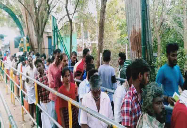 மாசி மாத அமாவாசை…. நடைபெற்ற சிறப்பு பூஜைகள்…. தரிசனம் செய்த ஆயிரக்கணக்கான பக்தர்கள்….!!