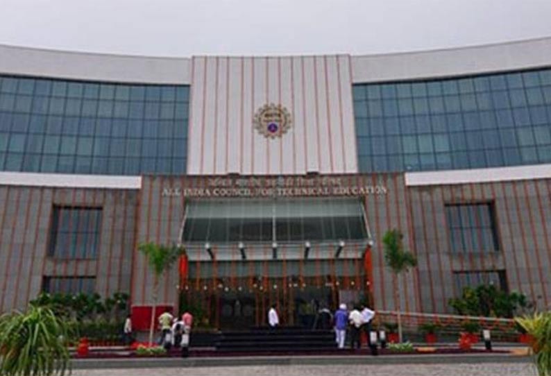 இனி இவர்களுக்கு பாலிடெக்னிக்குகளில் தலா 2 இடங்கள் ஒதுக்கீடு….. வெளியான சூப்பர் தகவல்….!!!!!