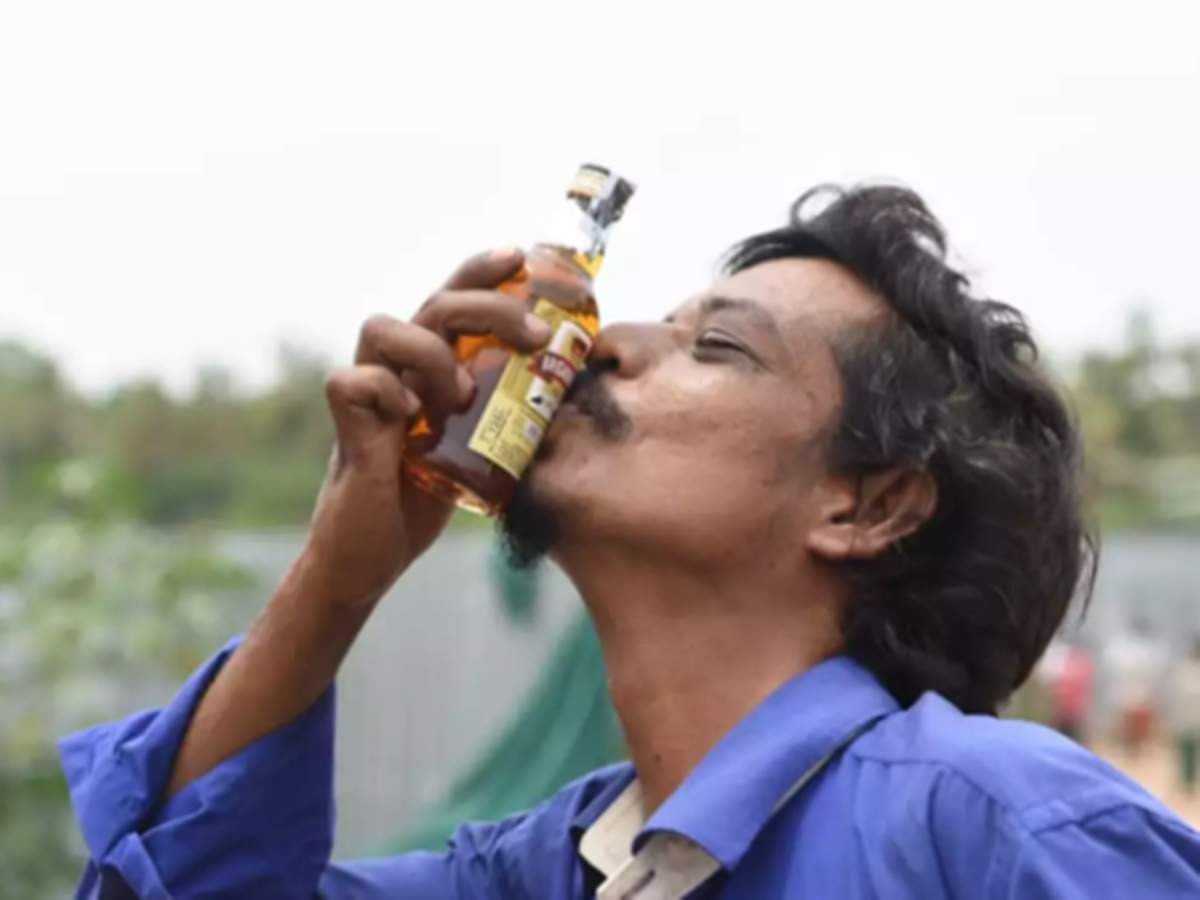 டாஸ்மாக் அதிரடி திட்டம்…. இனி பிளாக்கில் மது பாட்டில் கிடைக்காது?… வெளியான அறிவிப்பு….!!!!!