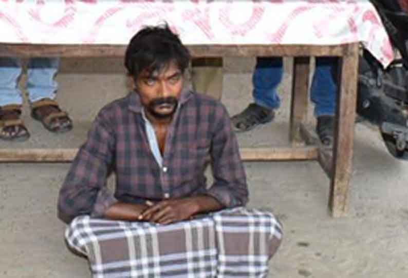 தோட்டத்திற்கு சென்ற வழக்கறிஞர்…. வீட்டில் நடந்த சம்பவம்…. விசாரணையில் தெரிந்த உண்மை…!!