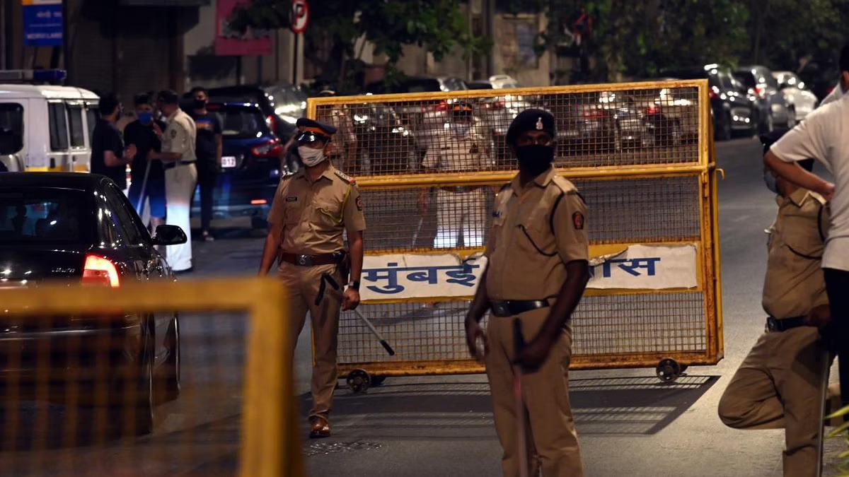 இரவு பணிபுரியும் டிராபிக் Sl-க்களுக்கு விடுமுறை…. வெளியான சூப்பர் அறிவிப்பு…..!!!!!