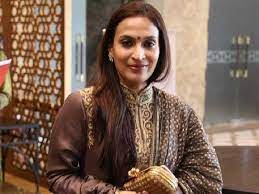 அடக்கடவுளே….! “மருத்துவமனையில் இருந்து செய்யும் வேலையா இது ஐஸ்வர்யா”?… என்ன பண்ணிருக்காங்க… நீங்கப்பாருங்க….!!!