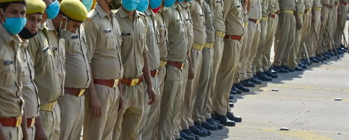 444 காலிப்பணியிடங்கள்….. எஸ்ஐ தேர்வுக்கு விண்ணப்பிக்க…. ஏப்ரல் 7 கடைசி நாளாகும்….!!!