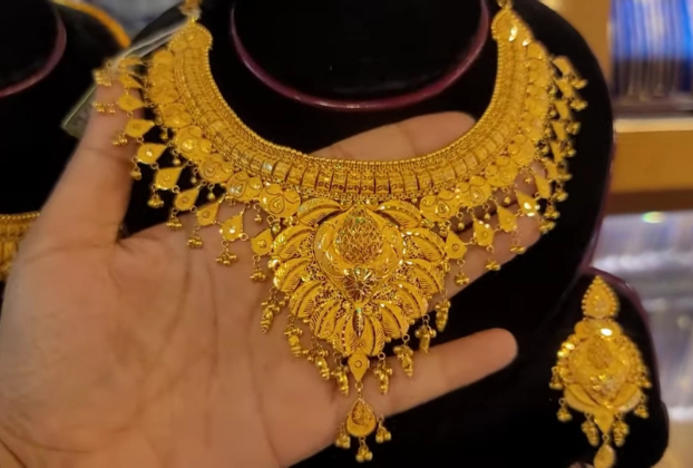 ரூ. 40 ஆயிரத்தை நெருங்கும் தங்கம் விலை! அதிர்ச்சியில் நகை பிரியர்கள்..!!