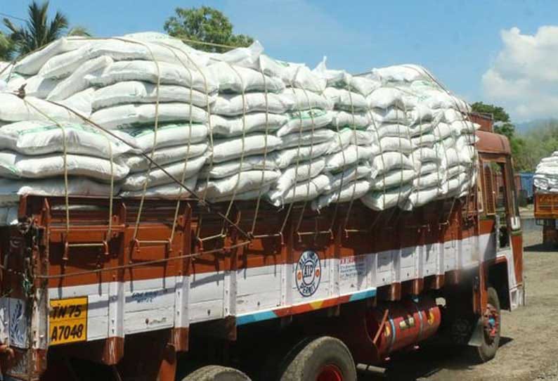 யூரியா, பாக்டம்பாஸ் உரம் தட்டுப்பாடு…. கொச்சியிலிருந்து ரயில் மூலம் இறக்குமதி…!!!