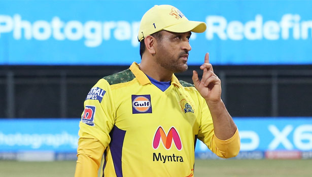 விசில் போடு மச்சி…! டி20 போட்டியில் 7000 ரன்கள் கடந்து…. சாதனை படைத்த டோனி….!!!!