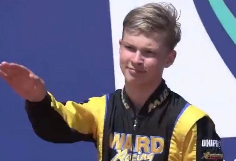 “வணக்கம் சொன்னது தப்பா”…. ரஷ்ய வீரர் அணியில் இருந்து நீக்கம்…!!!!!!