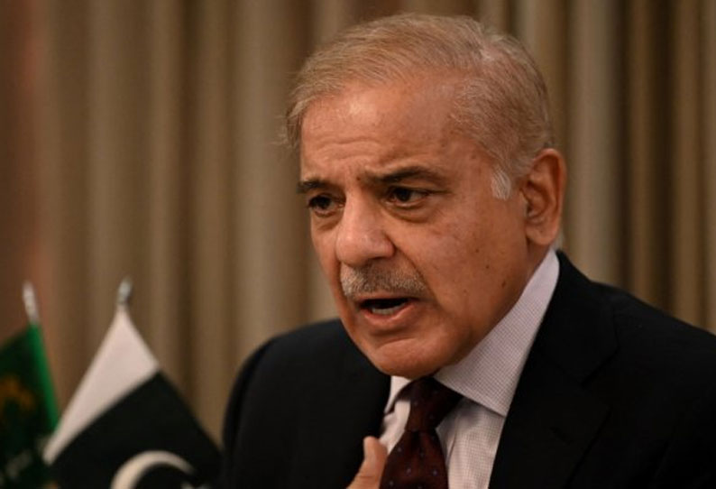 “என் உடையை விற்று மக்களுக்கு இதை செய்வேன்”…. பாகிஸ்தான் பிரதமர் ஷபாஸ் ஷெரீப்…!!!