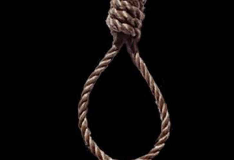 உடல்நலம் சரியில்லாத தொழிலாளி…. திடீரென எடுத்த விபரீத முடிவு…. சோகத்தில் குடும்பத்தினர்….!!!