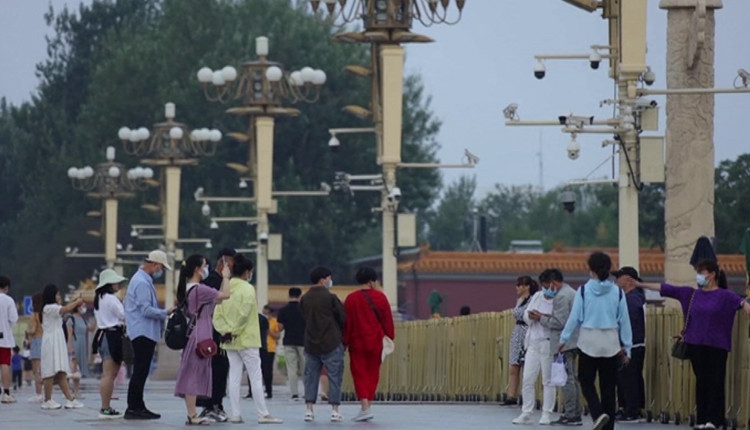 அப்படிப்போடு…! சீனாவை மிரளவைத்த இந்தியா…. கேள்விக்குறியான “22,0000 மாணவர்களின்” எதிர்காலம்…. என்னனு பாருங்க…!!