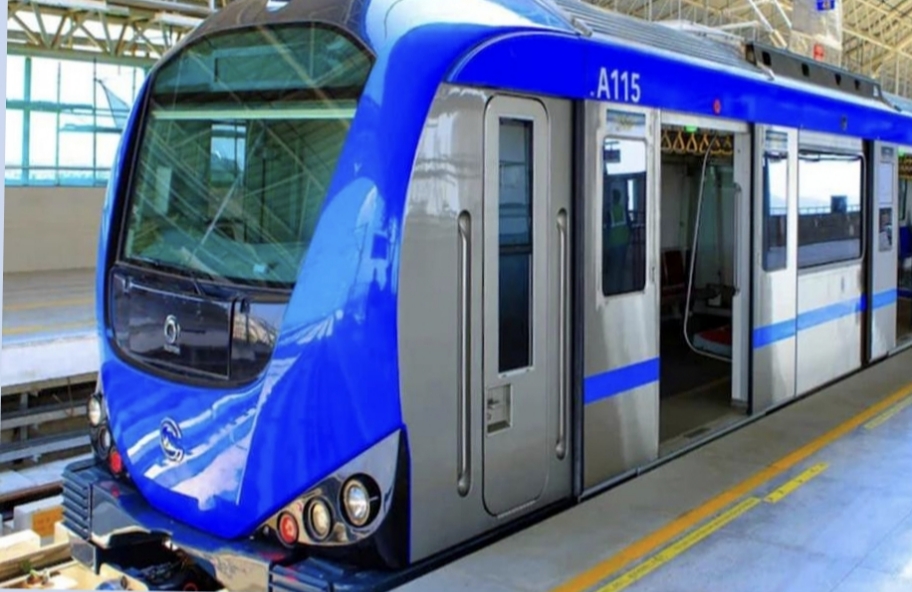 ரயில் பயணிகளுக்கு குலுக்கல் முறையில் பரிசு…. வெளியான சூப்பர் அறிவிப்பு….!!!!