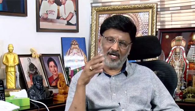 பகிரங்கமாக மன்னிப்பு கேட்ட இயக்குனர் பாக்யராஜ்…. எதற்கு தெரியுமா?….!!!!