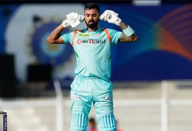 பந்து வீச அதிக நேரம் எடுத்ததால்…. கேஎல் ராகுலுக்கு ரூ.12 லட்சம் அபராதம்…!!!