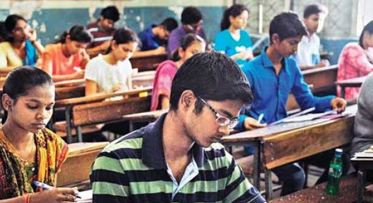 பொதுத்தேர்வு எழுதும் தனித்தேர்வர்களுக்கு….. வெளியான  முக்கிய அறிவிப்பு….!!!