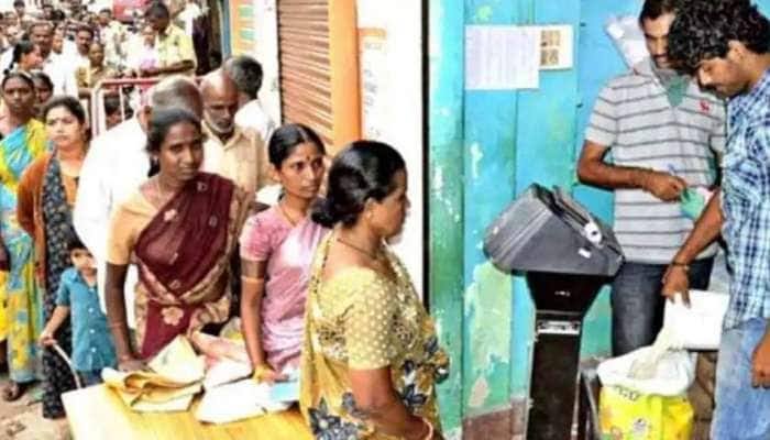 ரேஷன் அட்டைதாரர்களே…. இந்த பிரச்சனை இருந்தா உடனே போன் பண்ணுங்க…. நோட் பண்ணிக்கோங்க….!!!