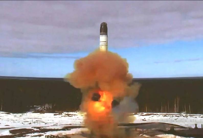 உக்ரைன்-ரஷ்யா போர்…. தீவிர அணு ஆயுத பயிற்சியில் ரஷ்யப்படைகள்….!!!