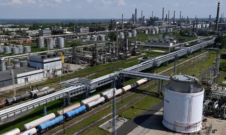 தொடரும் போர் பதற்றம்!…. ரஷ்யாவுக்கு எதிராக ஐரோப்பிய யூனியன் எடுத்த அதிரடி முடிவு…..!!!!