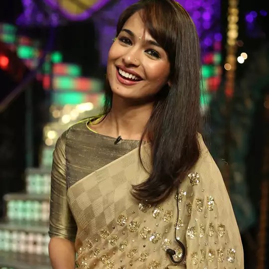 கதவை உடைத்து பார்த்தபோது…. அம்மாவுக்கு நேர்ந்த கொடுமை…. நடிகை கல்யாணி நெஞ்சை நெகிழ வைக்கும் பதிவு….!!!