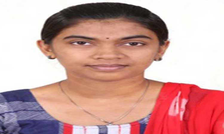 “யு.பி.எஸ்.சி தேர்வில் மாநில அளவில் முதலிடம்”… கோவை மாணவி சுவாதி ஸ்ரீ… பாராட்டிய பெற்றோர், ஆசிரியர், நண்பர்கள்…!!!