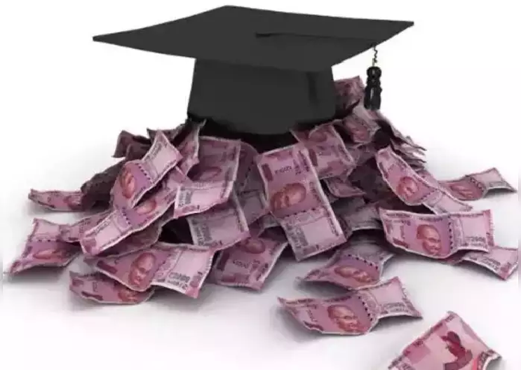 காலேஜ் படிக்க ஆசை…. ஆனா காசு இல்லையா?…. கவலைய விடுங்க….  இந்த பேங்க்ல இனி வாங்கலாம்….!!!