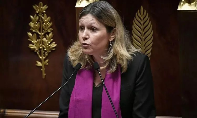 சூப்பரோ சூப்பர்….. பிரபல நாட்டு நாடாளுமன்றத்தில்…. முதல் பெண் சபாநாயகர்….!!!