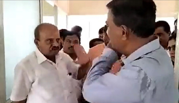 திடீரென்று கல்லூரி முதல்வர் கன்னத்தில்….. பளார் விட்ட எம்.எல்.ஏ…. பெரும் பரபரப்பு….!!!!!