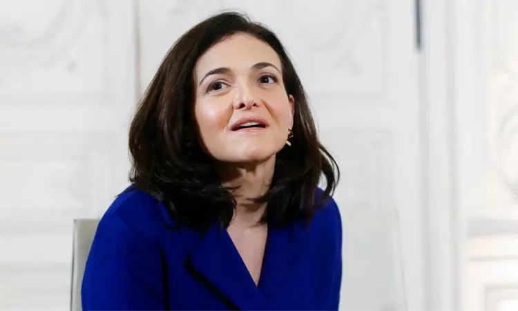 14 வருடங்களுக்கு பின்…. பேஸ்புக் நிறுவன நிர்வாகி விலகல்…. வெளியான திடீர் அறிவிப்பு….!!!!