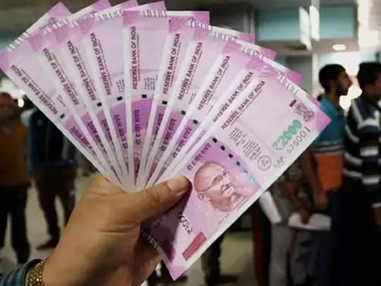 மத்திய அரசு ஊழியர்களுக்கு ஜாக்பாட்….. அகவிலைப்படி 5% உயர்வு….. வெளியான ஹேப்பி நியூஸ்….!!!