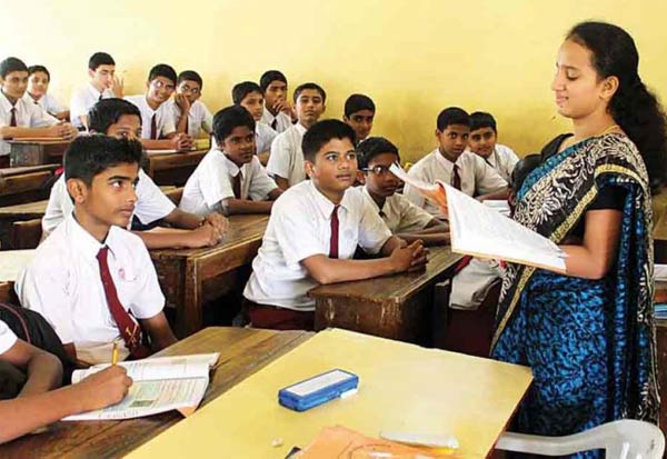 13,000 தற்காலிக ஆசிரியர் நியமனம் ரத்து….. சற்றுமுன் அதிரடி உத்தரவு….!!!!!