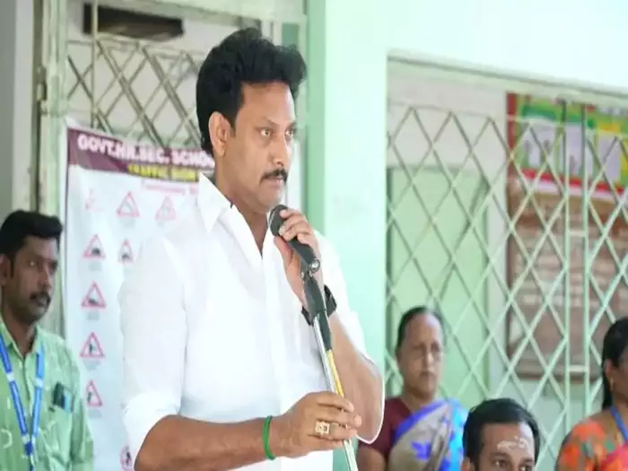 “இது தான் ரொம்ப முக்கியம்”….. அமைச்சர் அன்பில் மகேஷ் குழந்தைகளுக்கு கொடுத்த அட்வைஸ்….!!!!