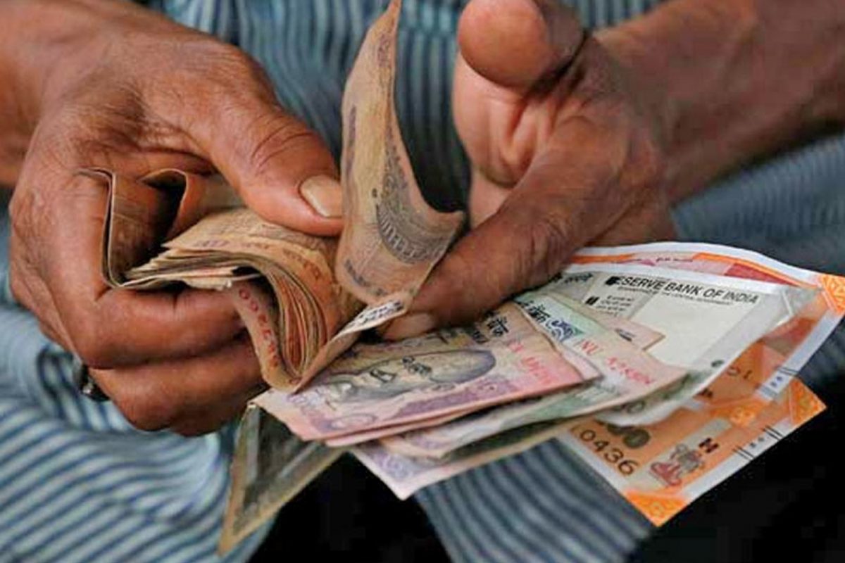 PM கிசான் திட்டம்…. 11-வது தவணைத் தொகைக்கான பணம் வரவில்லையா….? அப்ப உடனே இத செய்யுங்க….!!!