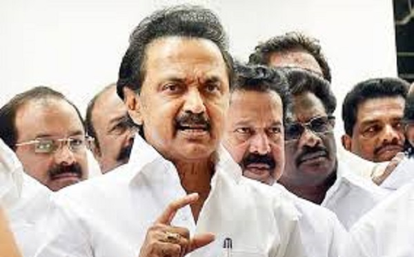 திடீர்னு விசிட்…! யாருமே அங்க இல்ல…. உடனே அதிரடி காட்டி தூக்கிய முதல்வர்….!!!!!