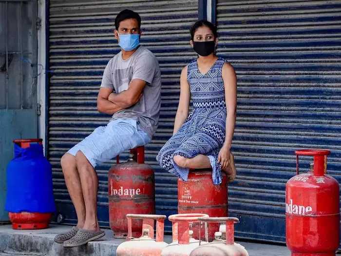 எல்பிஜி சிலிண்டருக்கு ரூபாய் 200 மானியம்….. யார் யாருக்கெல்லாம் கிடைக்கும் தெரியுமா?….!!!!