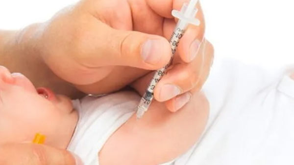 6 மாத குழந்தைகளுக்கு மாடர்னா, சைபர் தடுப்பூசி….. பிரபல நாட்டில் அனுமதி….!!!!