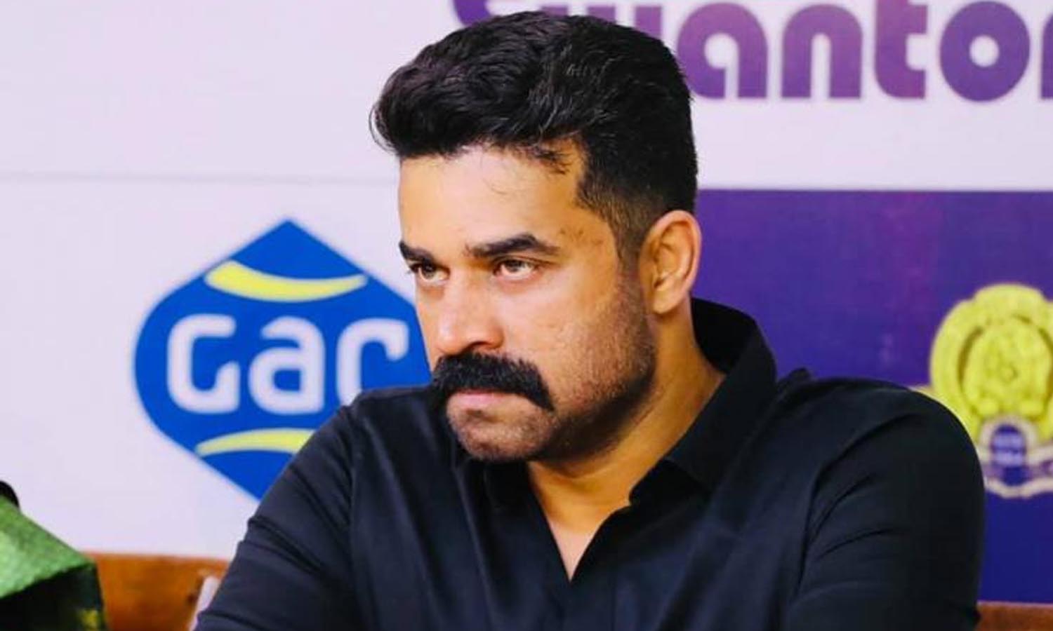 நடிகை பாலியல் வழக்கு…. தலைமறைவான பிரபல நடிகர்…. முன்ஜாமினை ரத்து செய்ய போலீசார் அதிரடி நடவடிக்கை….!!!!!!!!