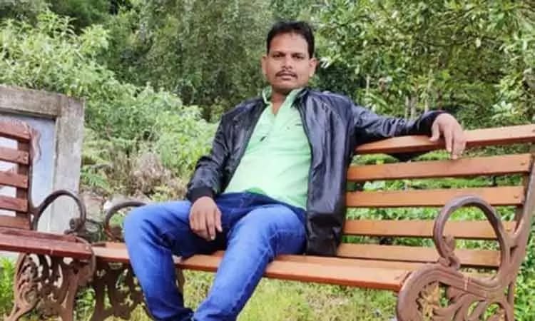 கட்டுப்பாட்டை இழந்த மோட்டார் சைக்கிள்…. கோர விபத்தில் தொழிலாளி பலி…. கோவையில் பரபரப்பு….!!!