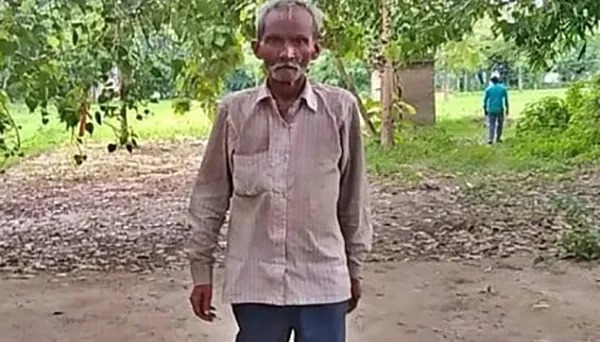 “22 ஆண்டுகளாக குளிக்காமல்”…. நான் செத்தாலும் குளிக்க மாட்டேன்… இதெல்லாம் ஒரு சபதமா?…..!!!!