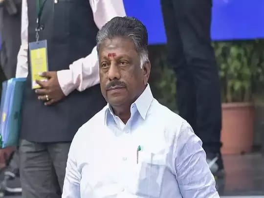 அ.தி.மு.கவில் புதிய நிர்வாகிகள் நியமனம்…. ஓ.பி.எஸ் கடும் எதிர்ப்பு…. தேர்தல் ஆணையத்தில் புகார் மனு…!!!