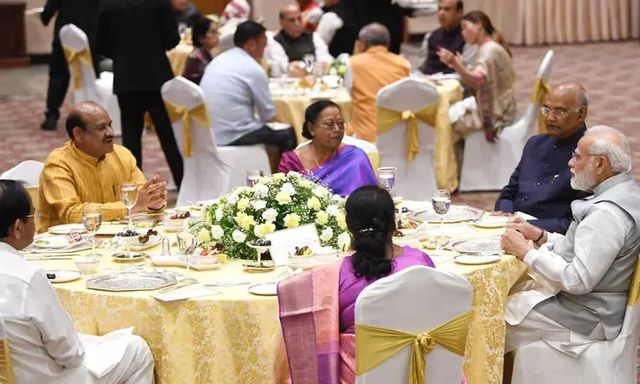 ராம்நாத் கோவிந்த்க்கு பிரிவு உபசார விழா…. விருந்தளித்த பிரதமர் மோடி….!!!!!