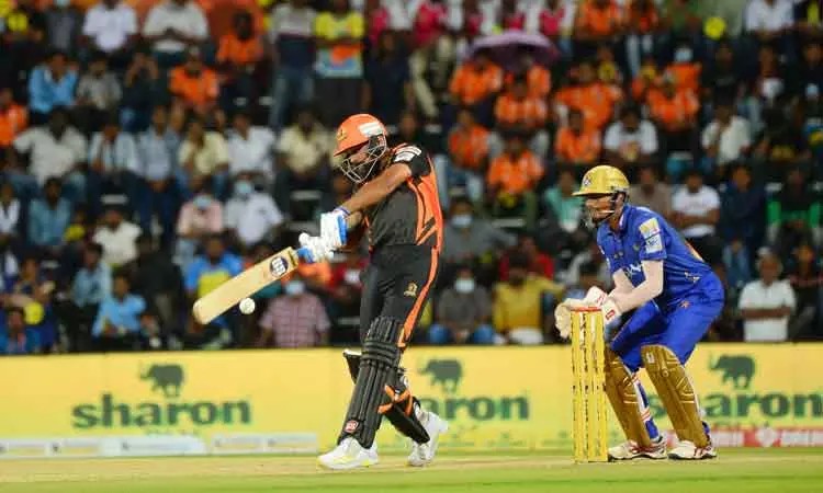 TNPL (2022): வெற்றியை தட்டி தூக்கிய கோவை கிங்ஸ் அணி…. குவியும் பாராட்டுகள்….!!!!!